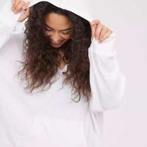 AERI SUPER SOFT WHITE HOODIE
